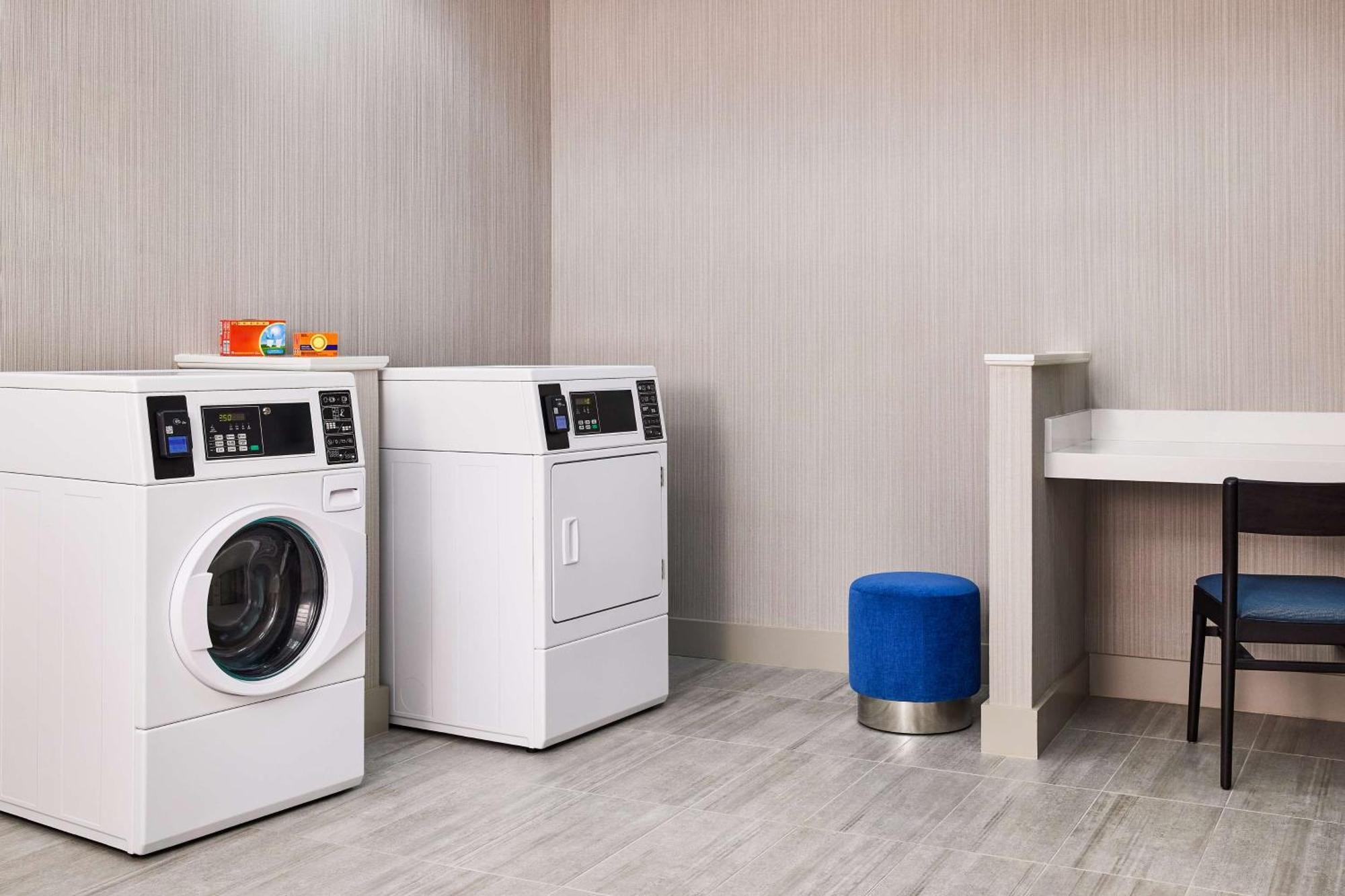 Hilton Garden Inn Tewksbury Andover Kültér fotó